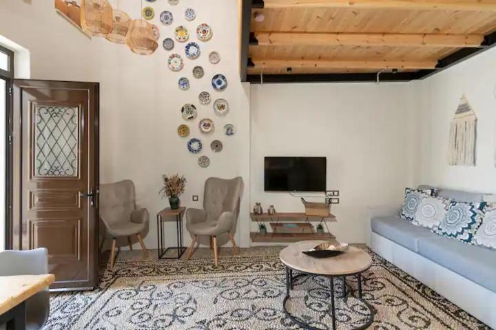 Kyrangelo Traditional House With Outdoor Jacuzzi Коскину Экстерьер фото